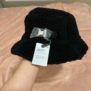 Lululemon fleece bucket hat